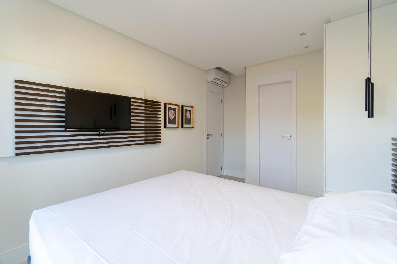 Porto Madero - Apartamento Em Condo Com Piscina Бомбиньяс Экстерьер фото