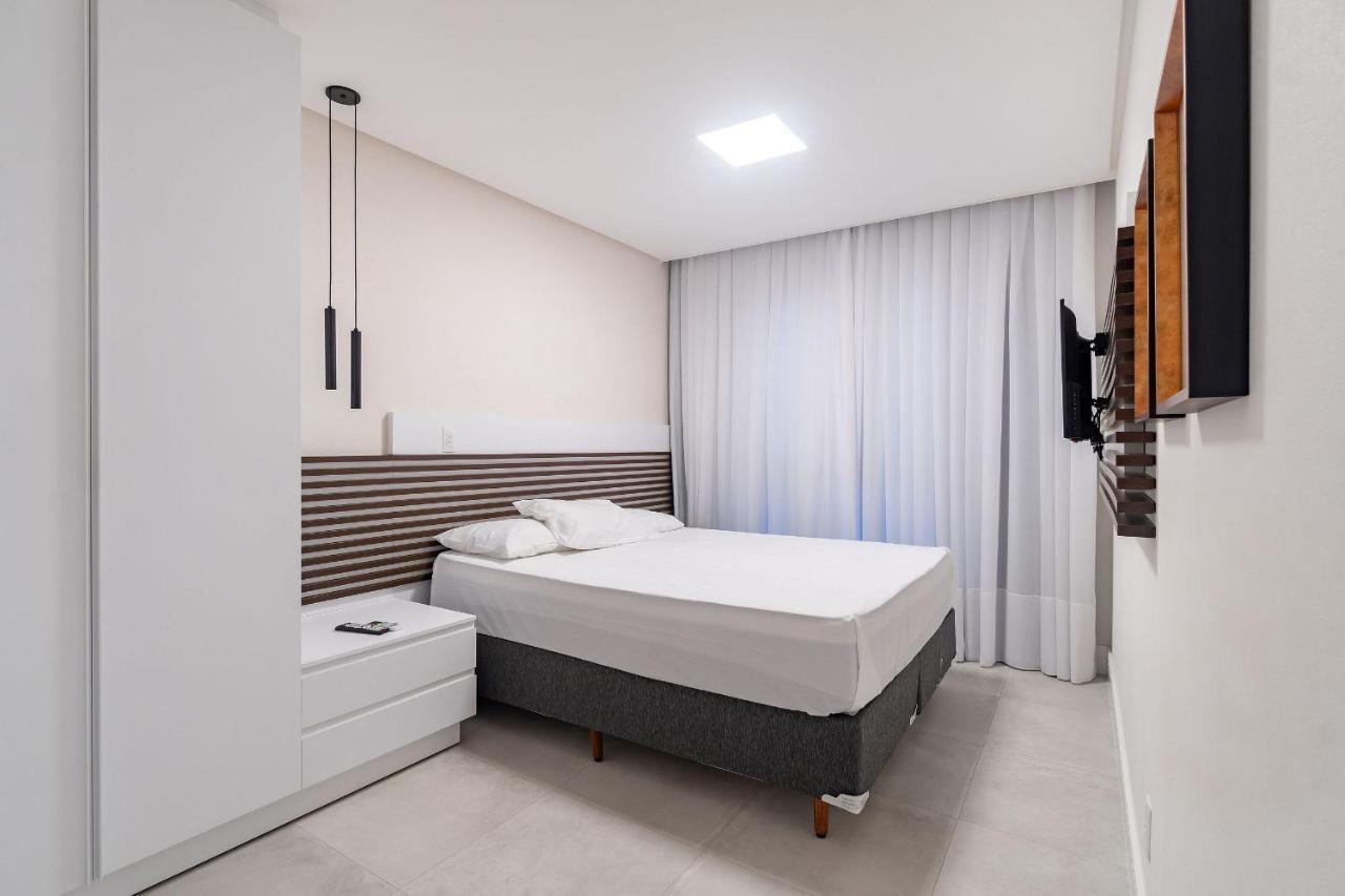 Porto Madero - Apartamento Em Condo Com Piscina Бомбиньяс Экстерьер фото